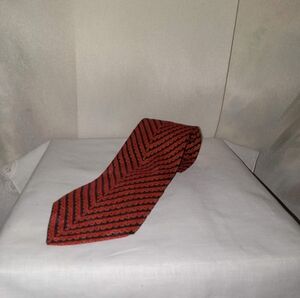 Brioni Rome Silk Red and Black Art Deco Style Design Gold Tag Neck Tie Vintage